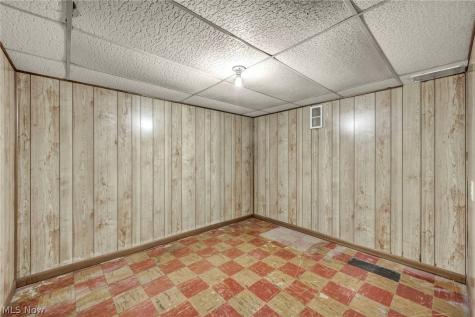 375 Olive Street Elyria OH 44035