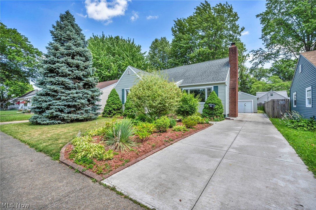 375 Olive Street Elyria OH 44035