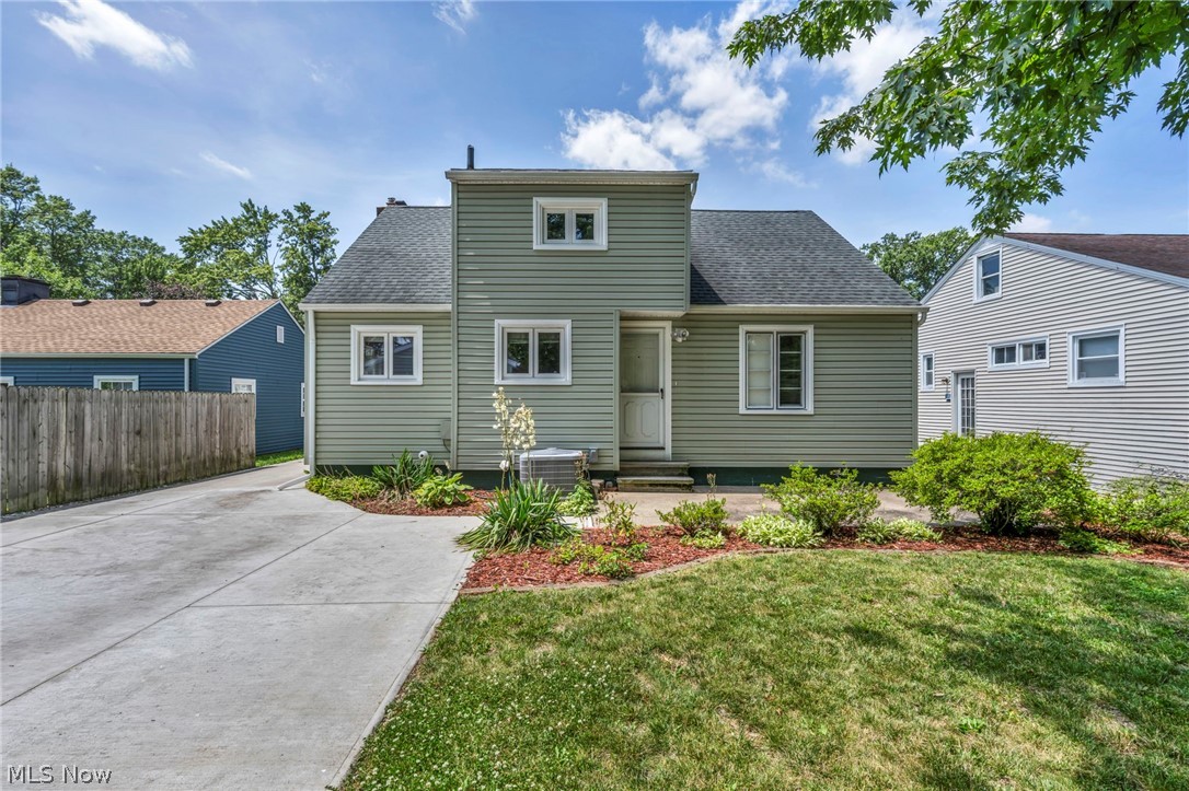 375 Olive Street Elyria OH 44035