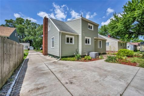 375 Olive Street Elyria OH 44035