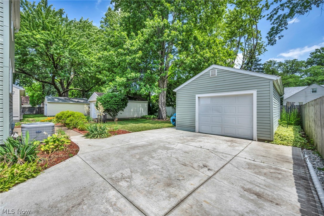 375 Olive Street Elyria OH 44035