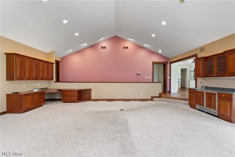 2520 Glenmont Road NW Canton OH 44708