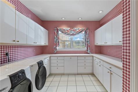 2520 Glenmont Road NW Canton OH 44708