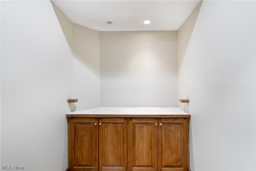 2520 Glenmont Road NW Canton OH 44708