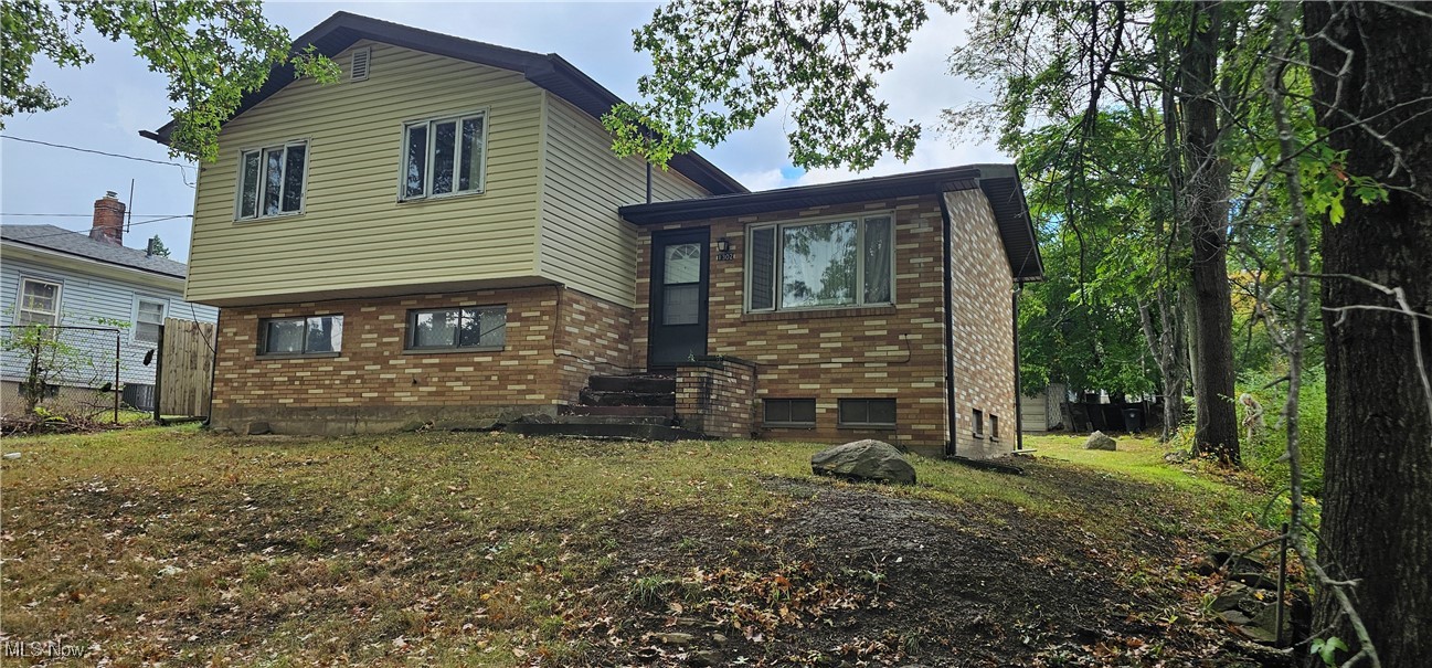 1302 East Avenue Akron OH 44307