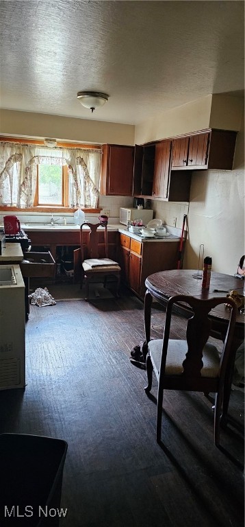 1302 East Avenue Akron OH 44307