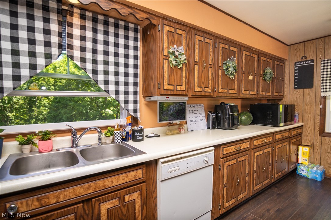 73105 Holzworth Road Flushing OH 43977