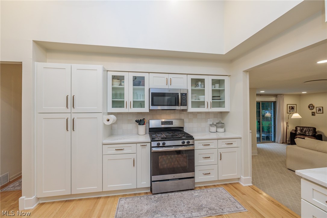27983 Wisteria Drive North Olmsted OH 44070