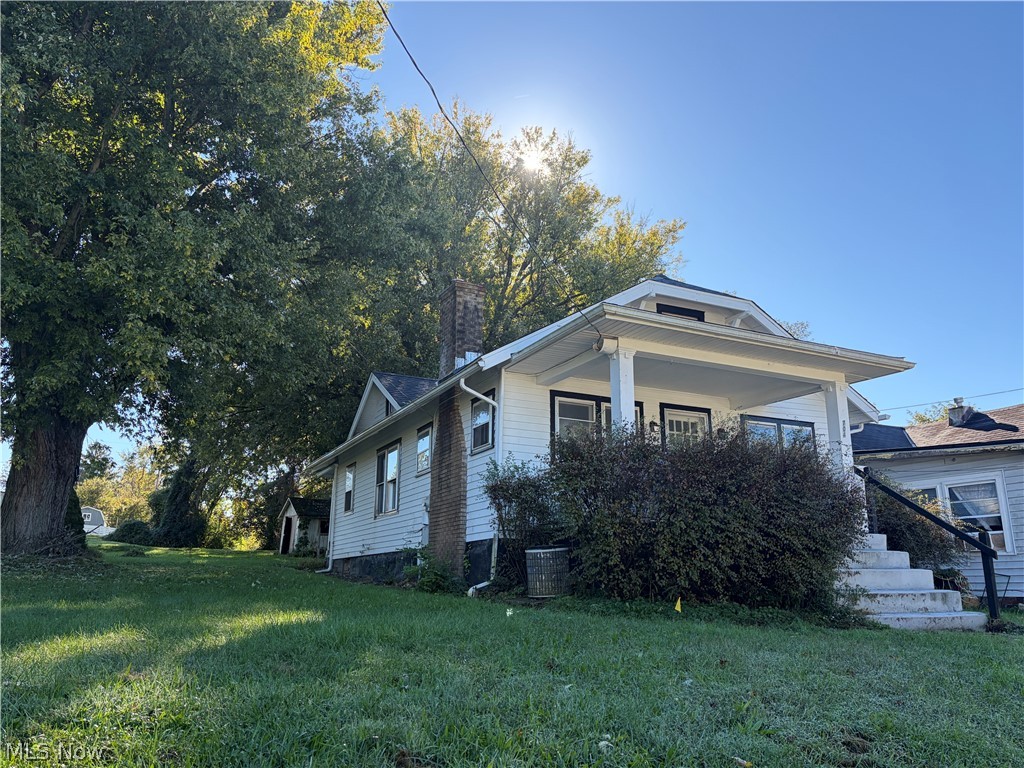 704 Warwick Avenue Zanesville OH 43701