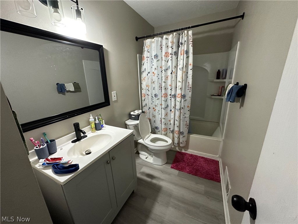 3415 E 106th Street Cleveland OH 44104