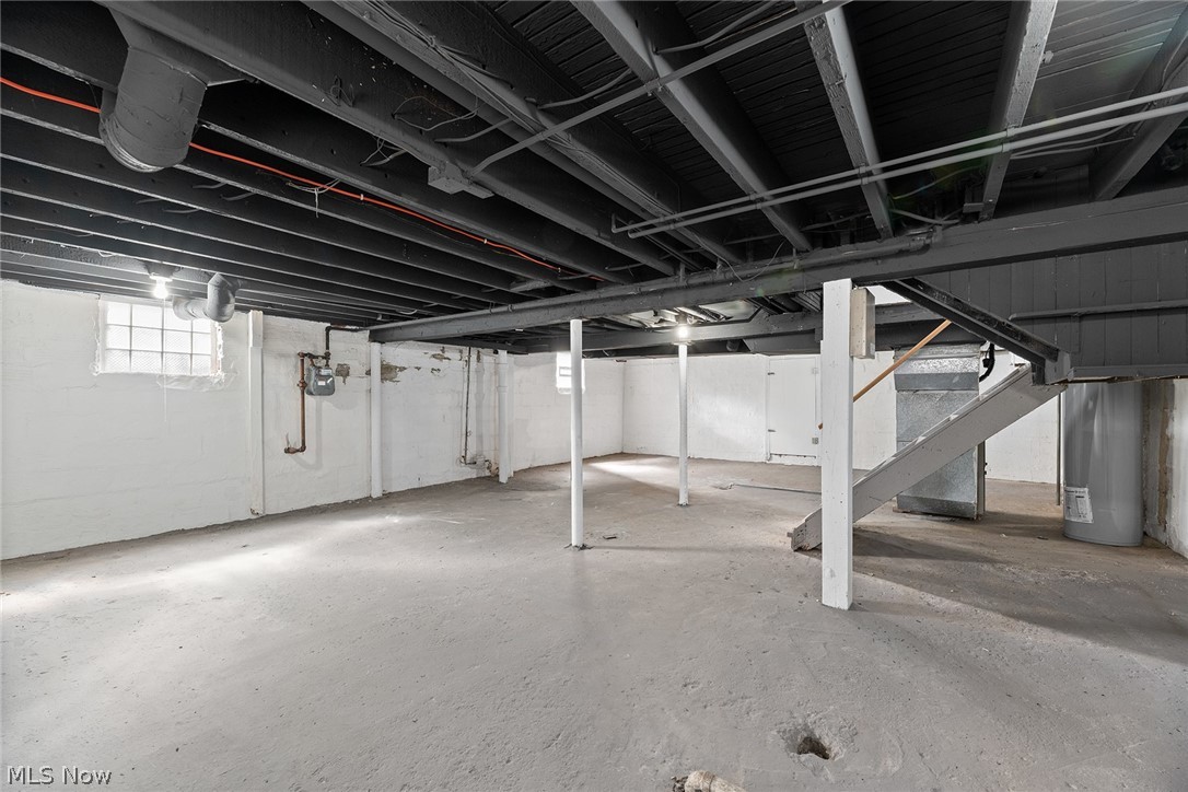 1529 Pilgrim Street Akron OH 44305