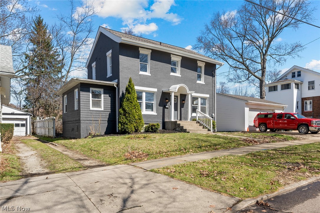 1529 Pilgrim Street Akron OH 44305