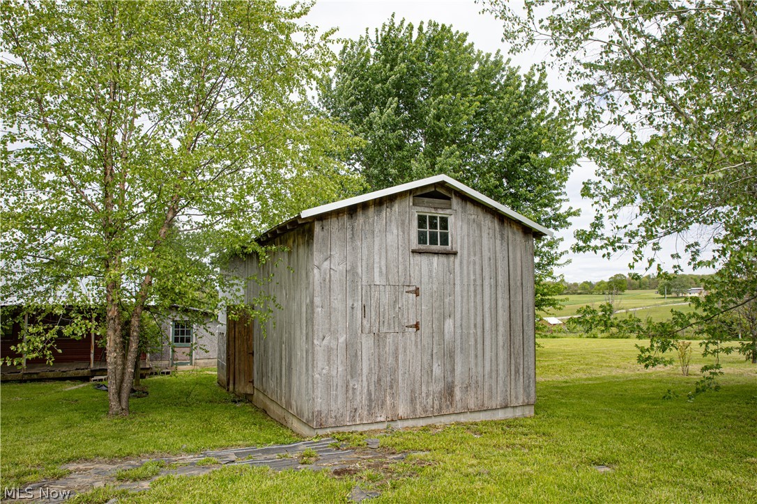 12967 Pleasant Valley Road Utica OH 43080