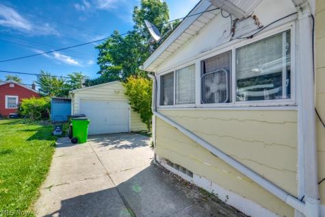 11 E 220th Street Euclid OH 44123