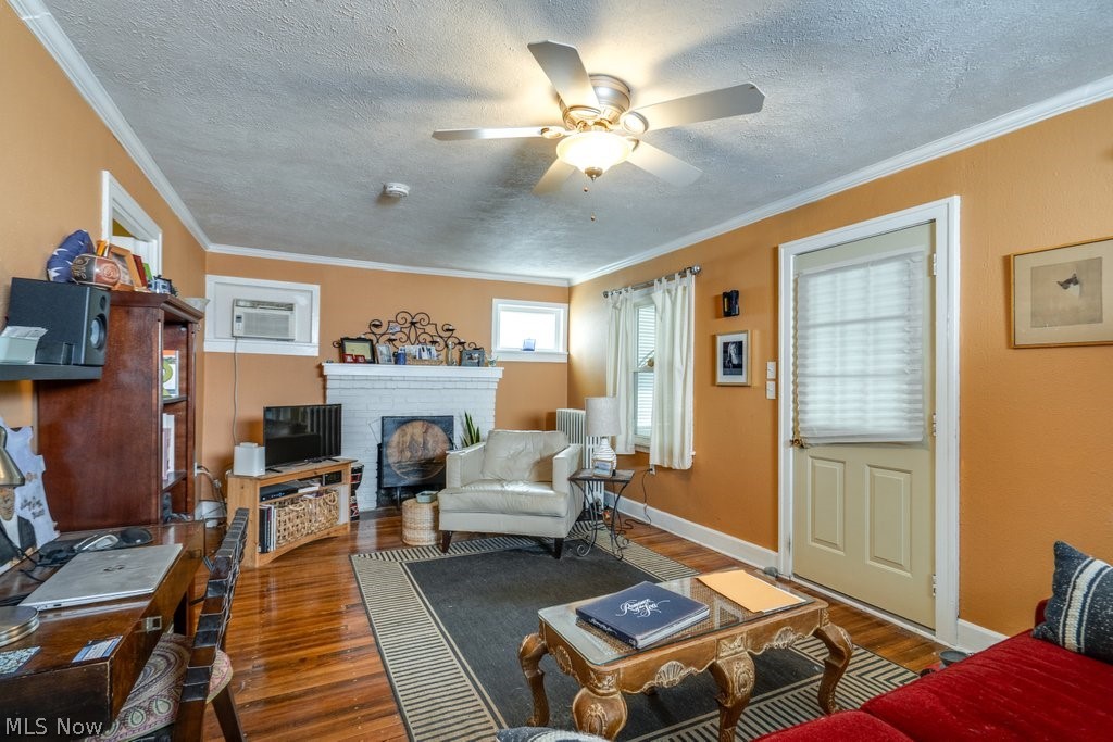 11 E 220th Street Euclid OH 44123