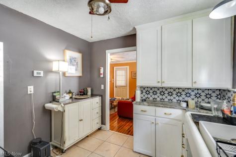 11 E 220th Street Euclid OH 44123