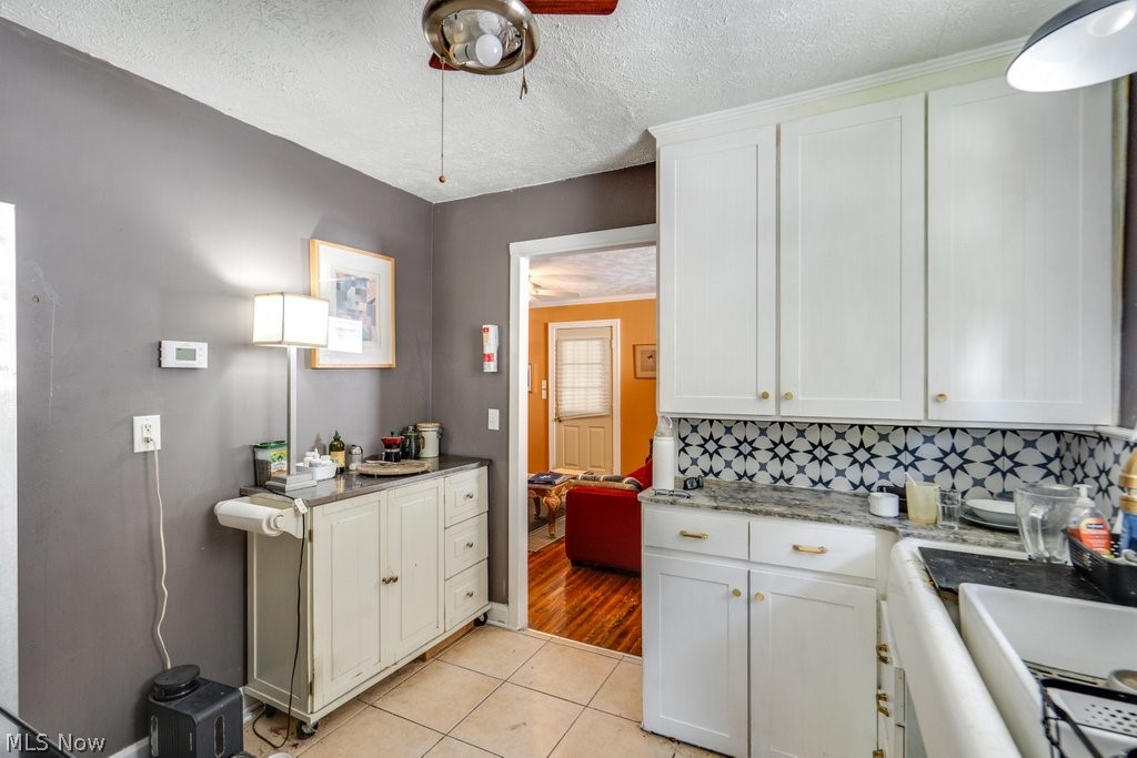 11 E 220th Street Euclid OH 44123