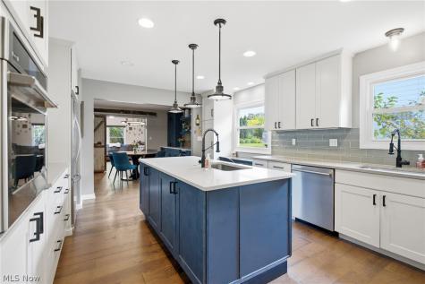2615 Deptford Drive Beachwood OH 44122