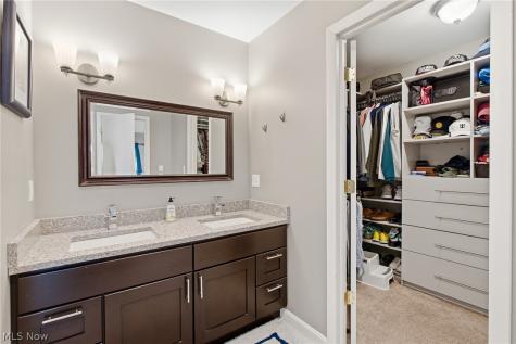 2615 Deptford Drive Beachwood OH 44122