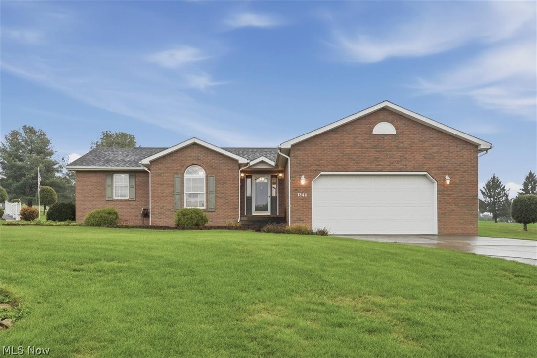 1344 Meadowbrook Lane NE Carrollton OH 44615