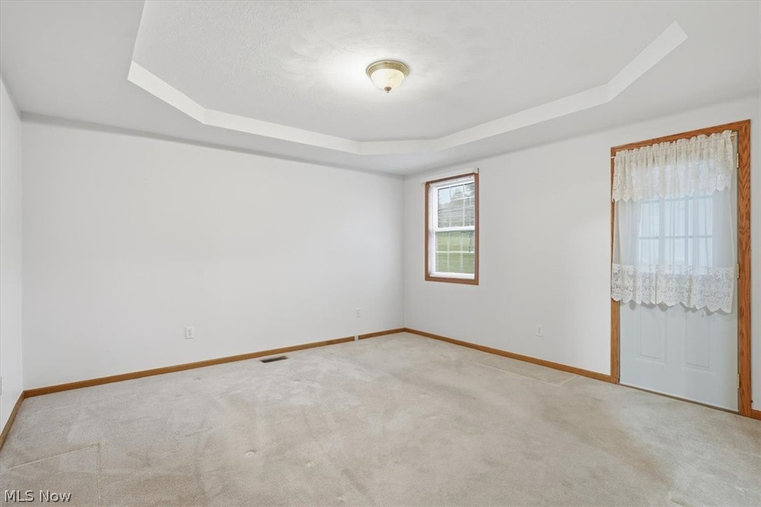 1344 Meadowbrook Lane NE Carrollton OH 44615