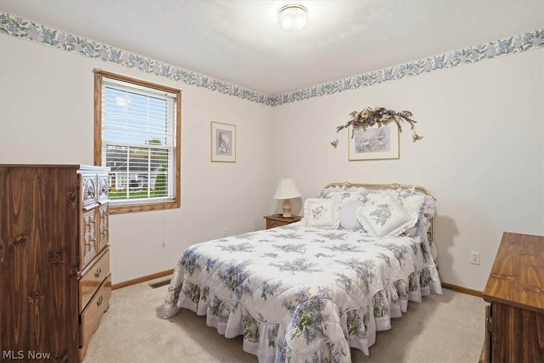 1344 Meadowbrook Lane NE Carrollton OH 44615