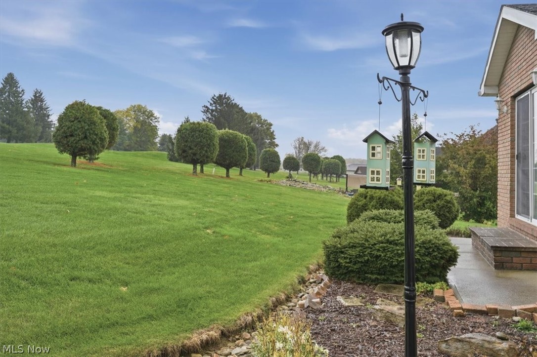 1344 Meadowbrook Lane NE Carrollton OH 44615