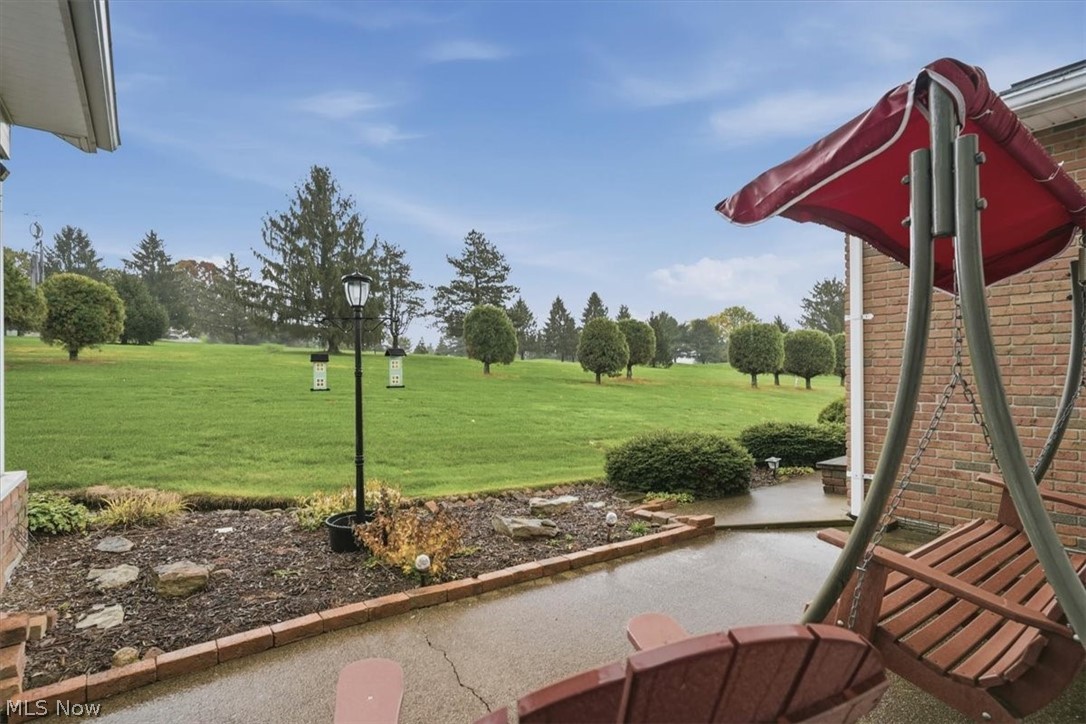1344 Meadowbrook Lane NE Carrollton OH 44615