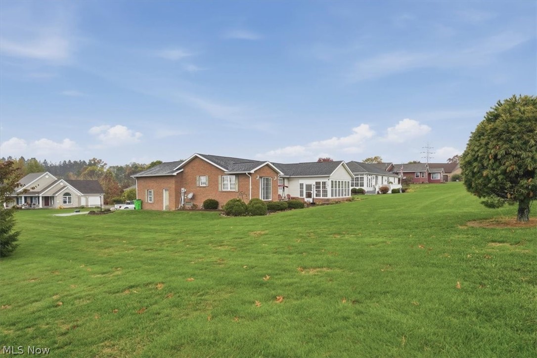 1344 Meadowbrook Lane NE Carrollton OH 44615