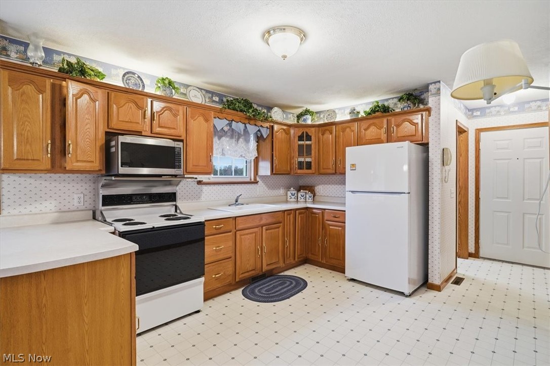 1344 Meadowbrook Lane NE Carrollton OH 44615