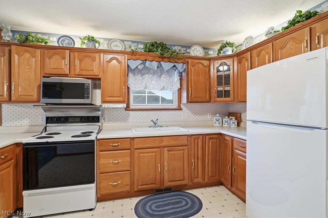 1344 Meadowbrook Lane NE Carrollton OH 44615