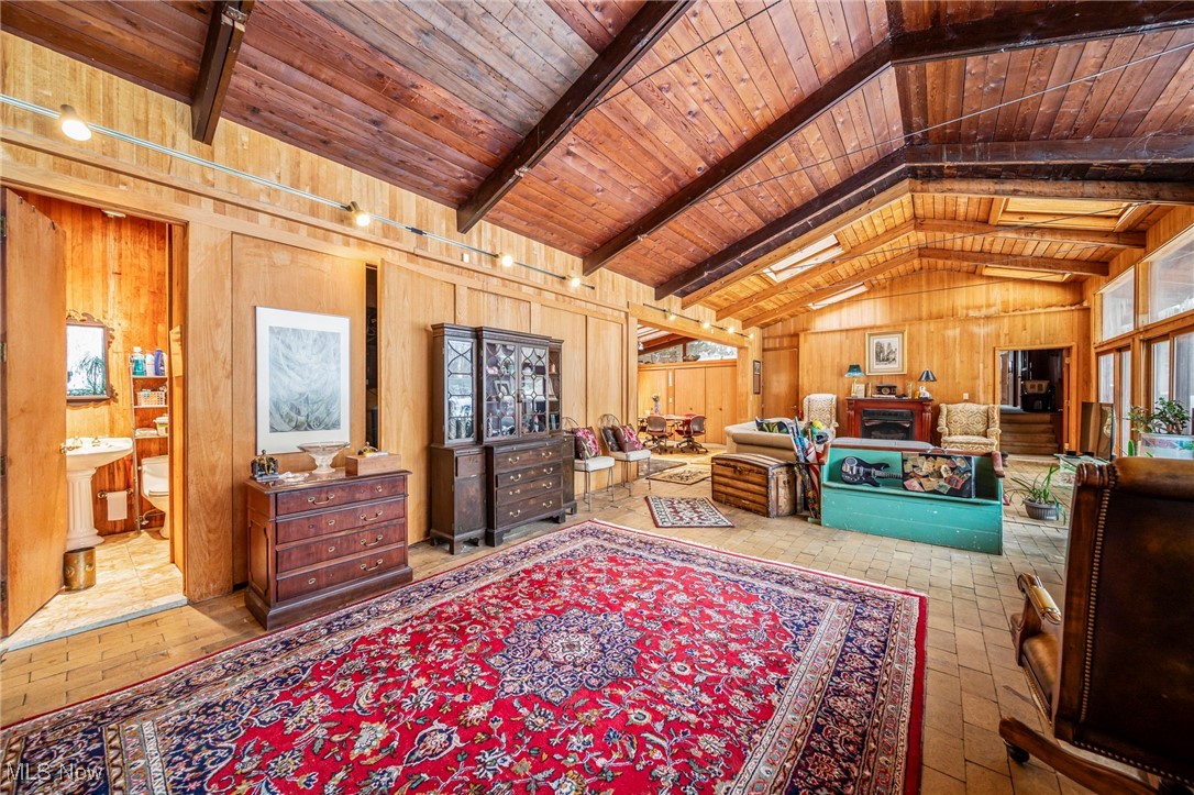 13610 Sperry Road Novelty OH 44072