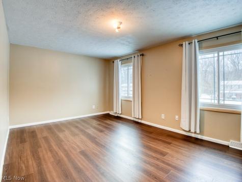 32625 Surrey Lane Avon Lake OH 44012