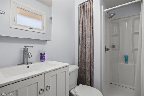 837 E Dartmoor Avenue Seven Hills OH 44131