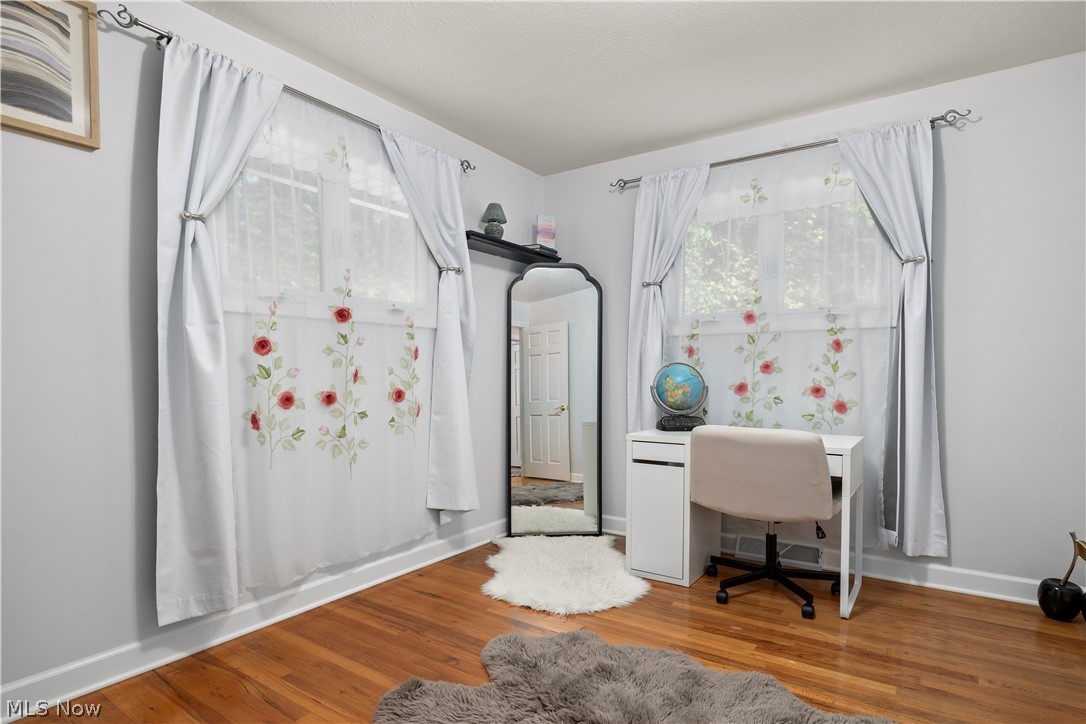 837 E Dartmoor Avenue Seven Hills OH 44131