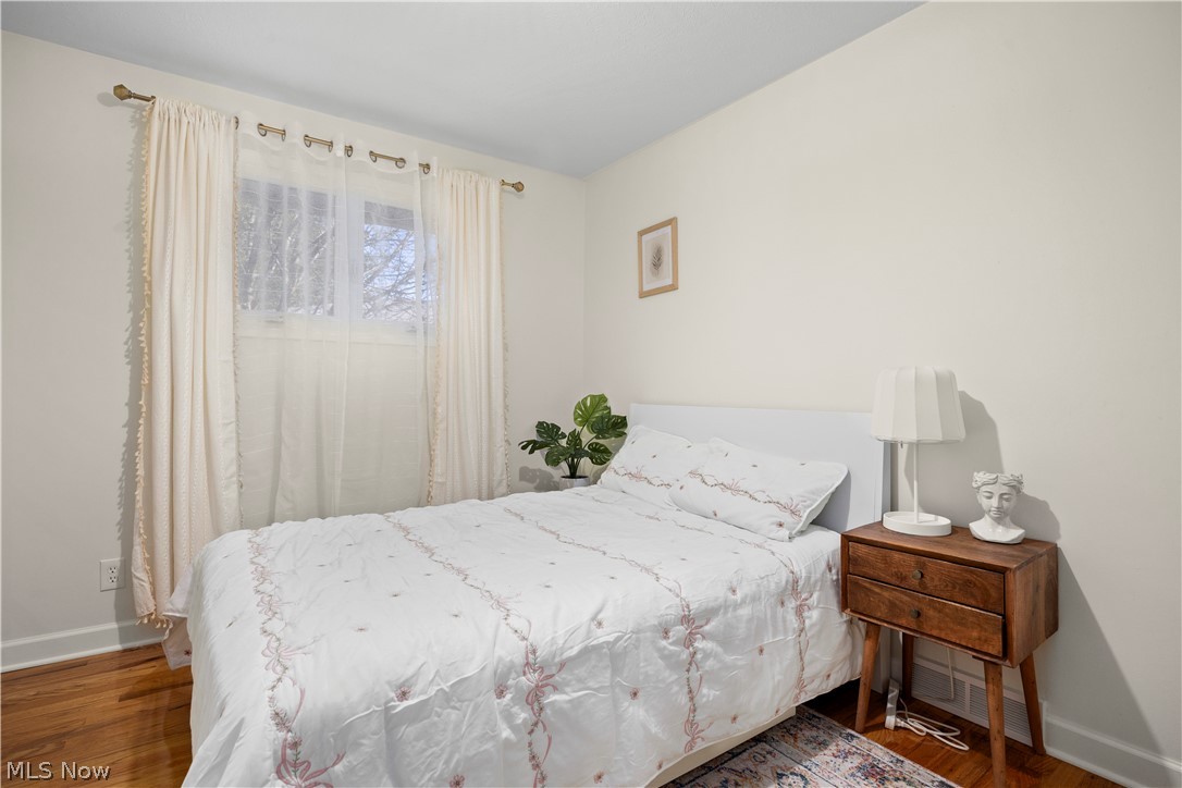 837 E Dartmoor Avenue Seven Hills OH 44131