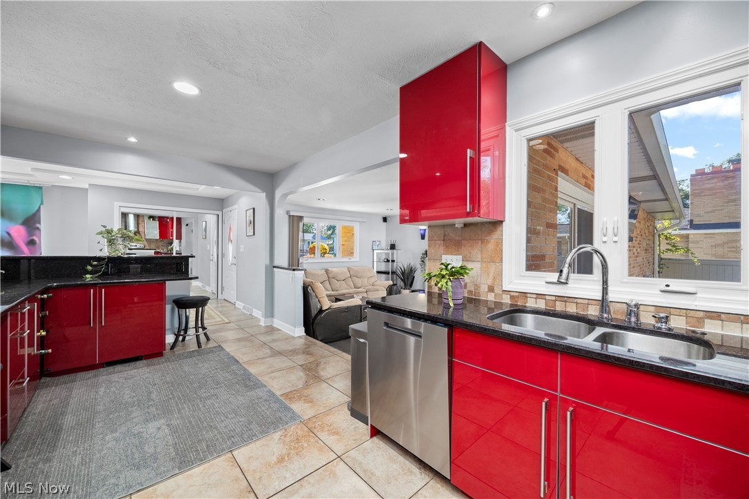 837 E Dartmoor Avenue Seven Hills OH 44131