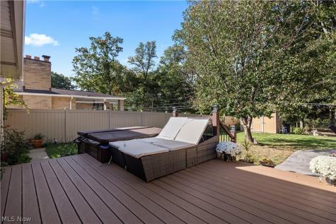 837 E Dartmoor Avenue Seven Hills OH 44131