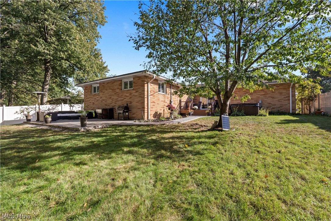 837 E Dartmoor Avenue Seven Hills OH 44131