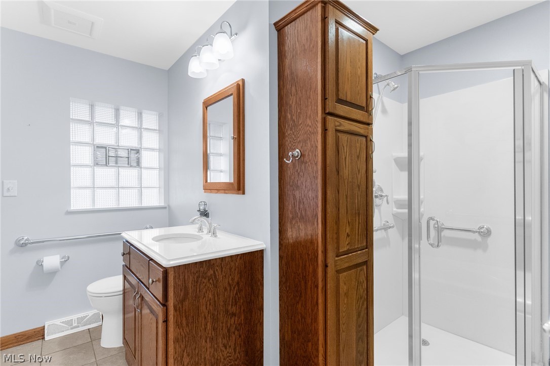 4122 Devon Drive SE Warren OH 44484