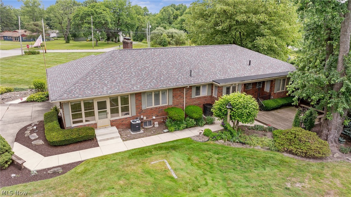 4122 Devon Drive SE Warren OH 44484