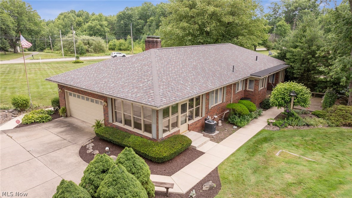 4122 Devon Drive SE Warren OH 44484