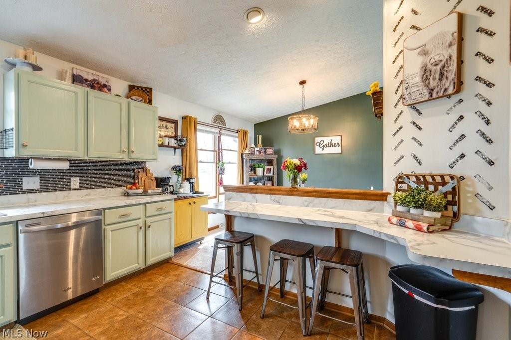 66 Manito Trail Malvern OH 44644