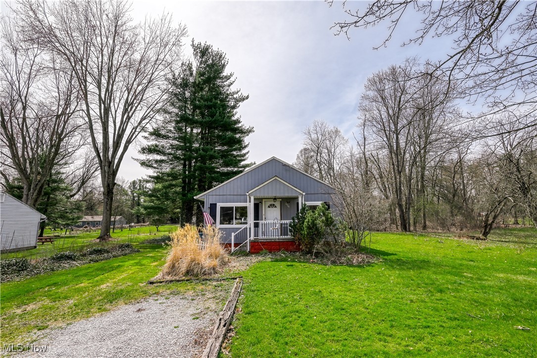 2424 Hennetta Avenue Akron OH 44320