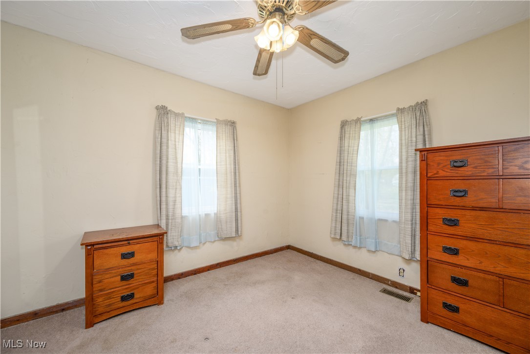 2424 Hennetta Avenue Akron OH 44320