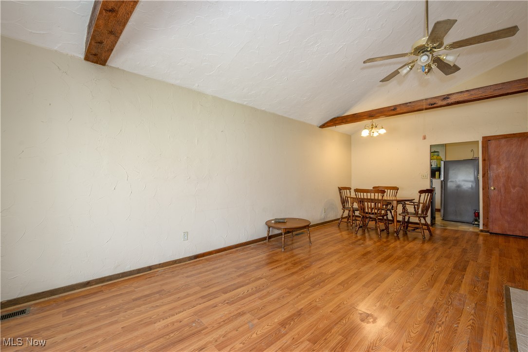 2424 Hennetta Avenue Akron OH 44320