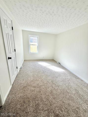 144 Aberdeen Road Steubenville OH 43953
