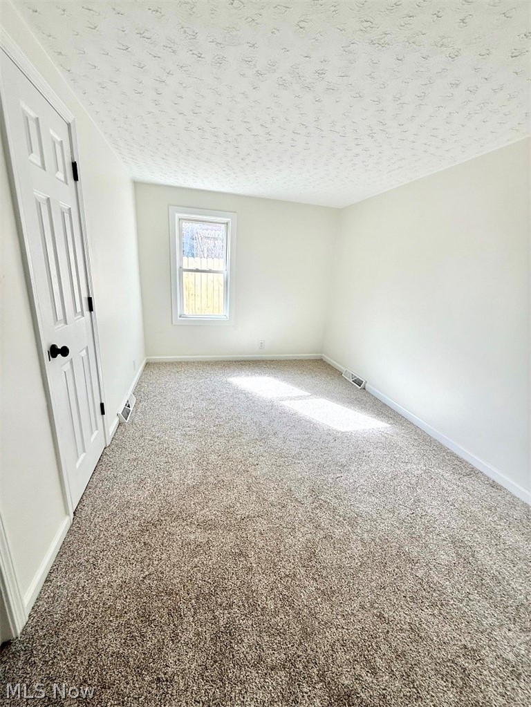 144 Aberdeen Road Steubenville OH 43953