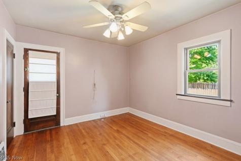 17513 Laverne Avenue Cleveland OH 44135