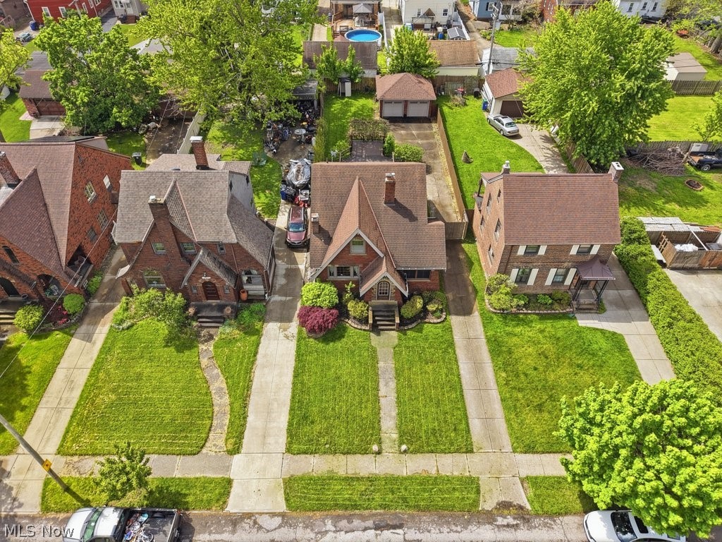 17513 Laverne Avenue Cleveland OH 44135